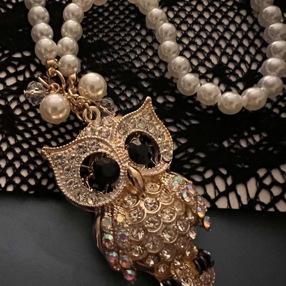 Elegant Gold Owl Pendant With Glistening Crystals & Faux Pearl Necklace